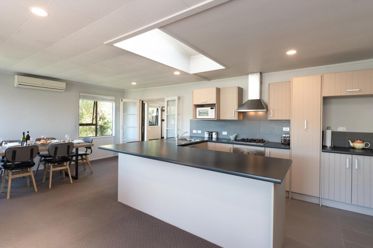The Tide Watcher - Okiato Holiday Home Opua Exteriér fotografie